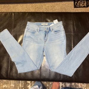 Women’s Levi Super Skinny Light Wash Jeans